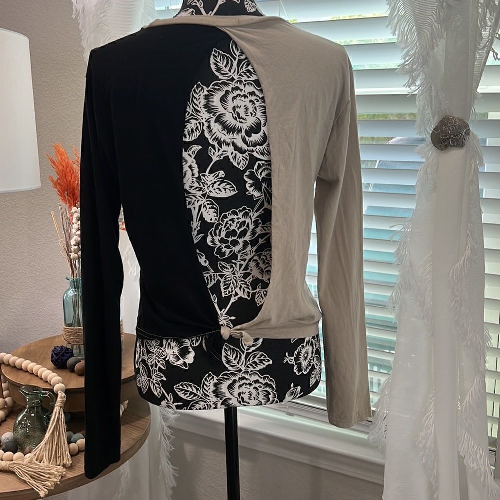 On Fire tan and black Los Angeles West Coast top M - Picture 5 of 10